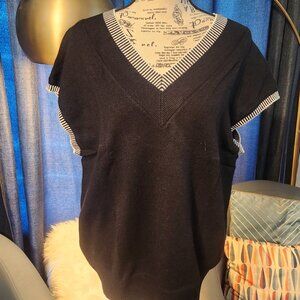 Dokotoo Women’s V-Neck Sleeveless Sweater Vest Medium